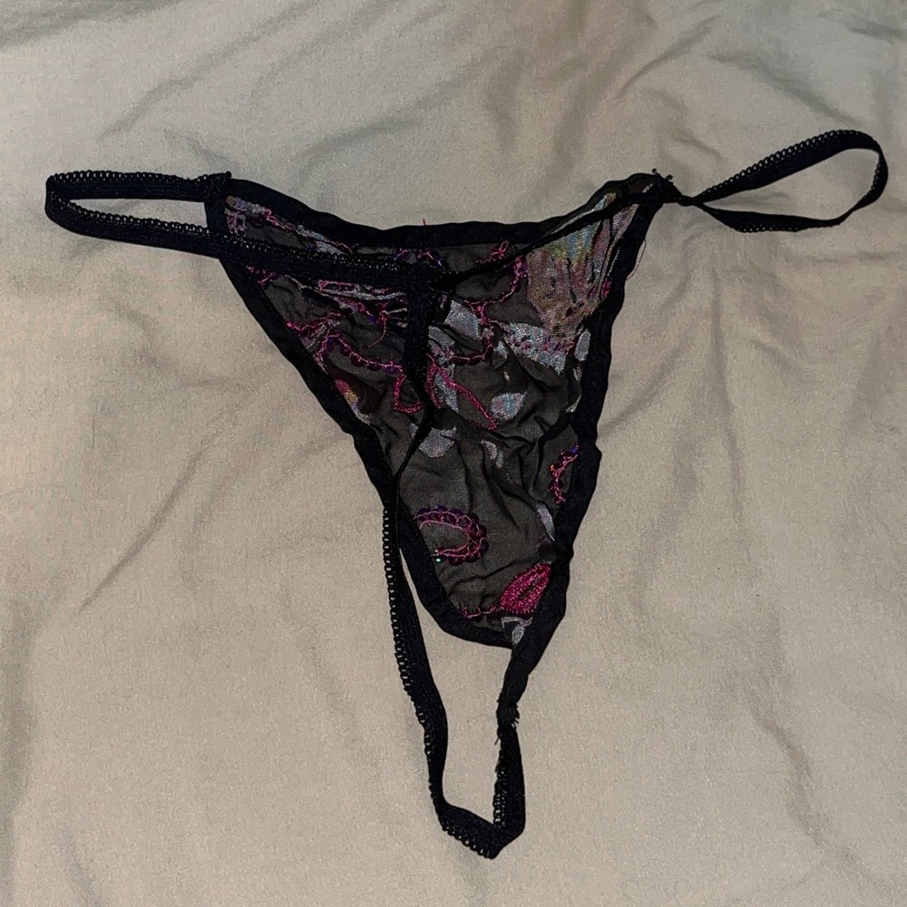 Plus Size Lingerie - Picture 10 of 10